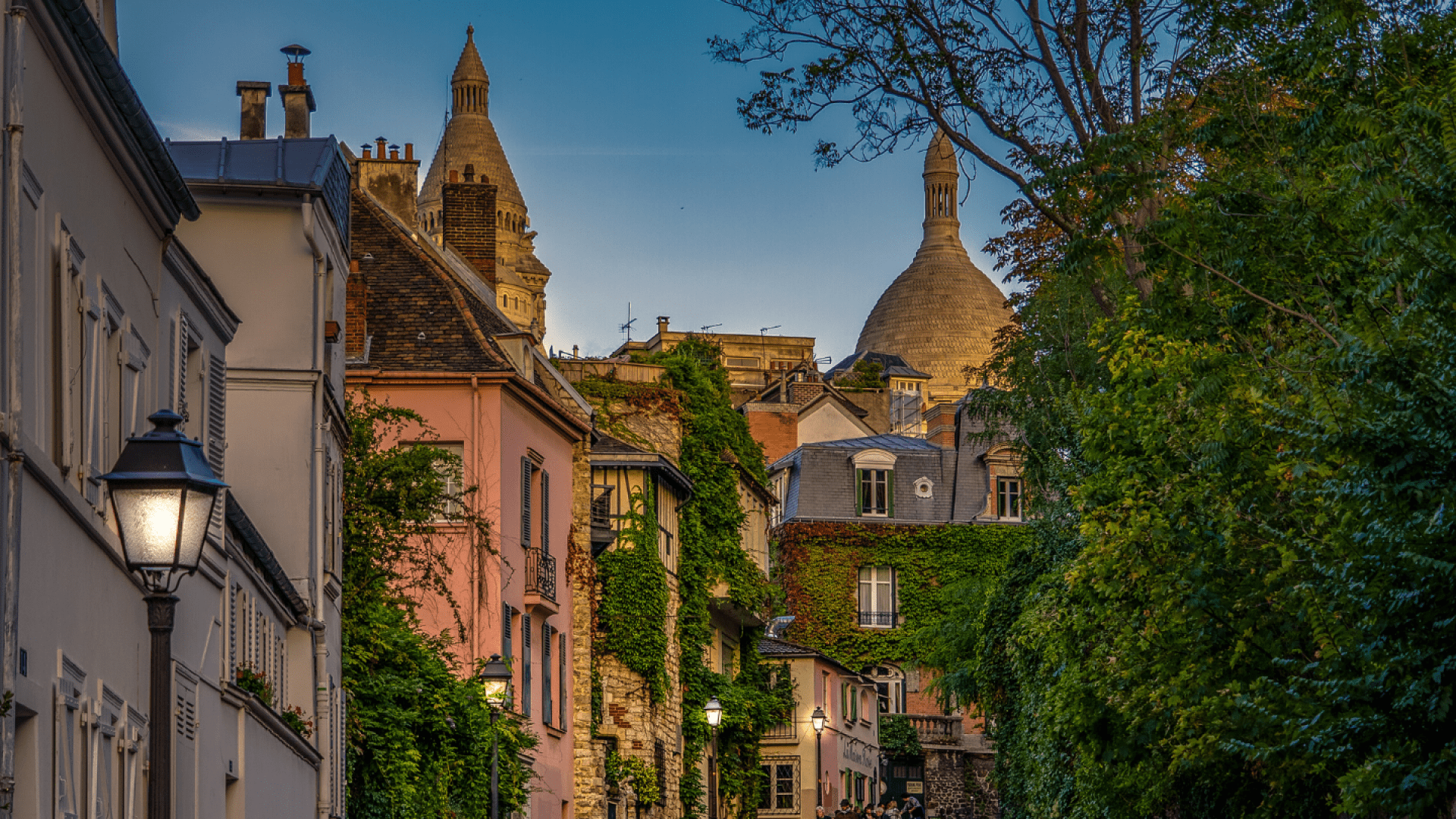 Love in Montmartre