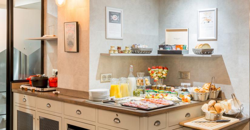 Hôtel Littéraire Marcel Aymé - Salle du petit-déjeuner